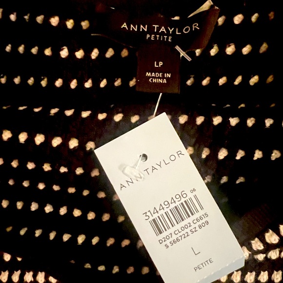 NWT LOFT Petite Black and White Halter Top - Picture 3 of 3